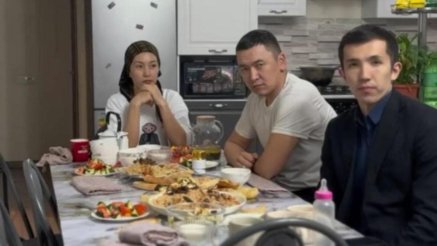 "Жаңа өмірдің бастауы": марқұм Шерзат Болаттың әпкесі баспаналы болды